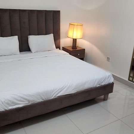 Qurum Beach Hotel Muskat Bagian luar foto