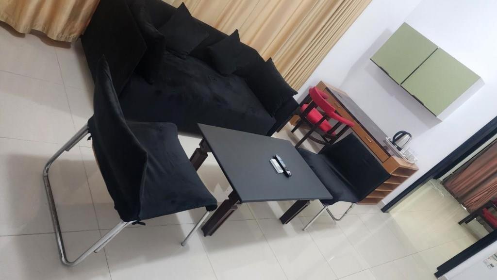 Qurum Beach Hotel Muskat Bagian luar foto