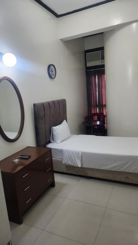 Qurum Beach Hotel Muskat Bagian luar foto