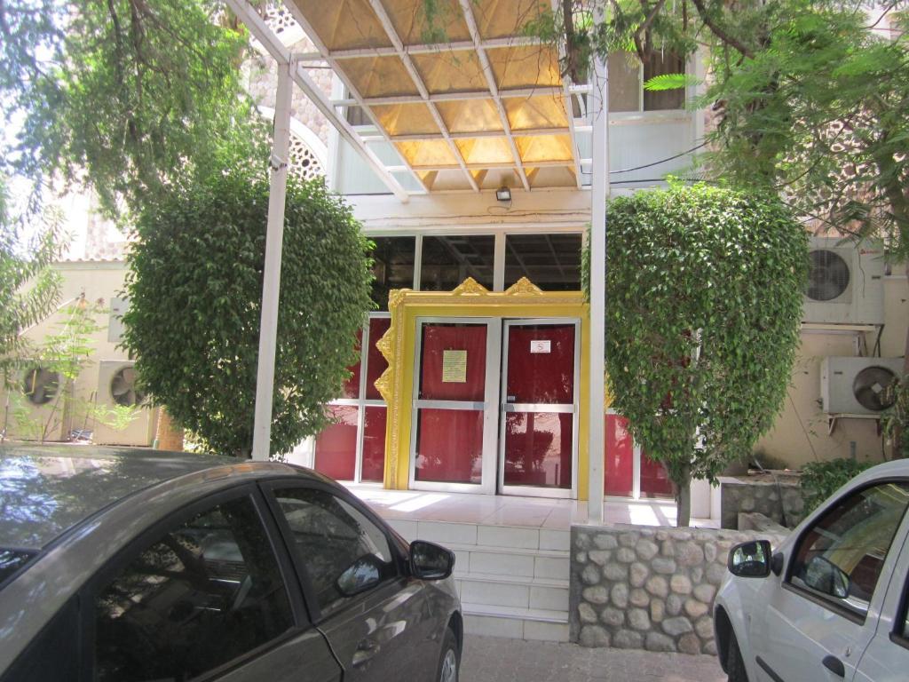 Qurum Beach Hotel Muskat Bagian luar foto