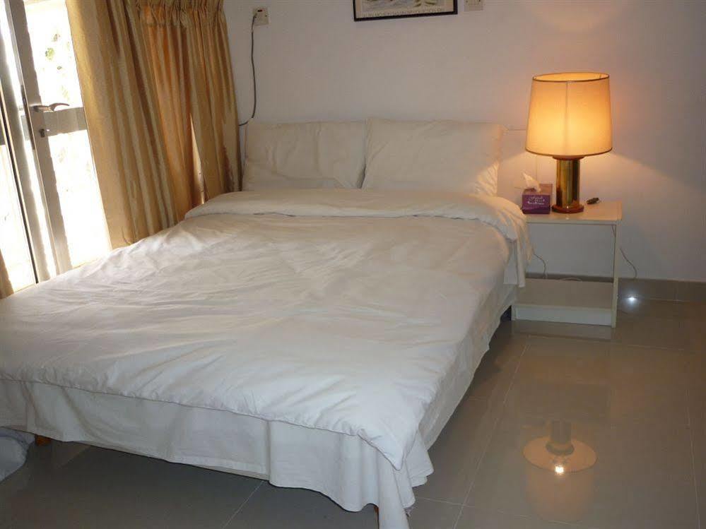 Qurum Beach Hotel Muskat Bagian luar foto